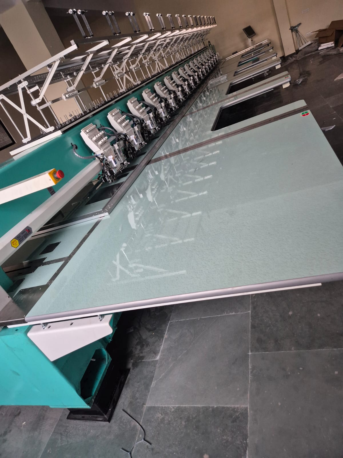 Multi-head embroidery machine used for machine embroidery production
